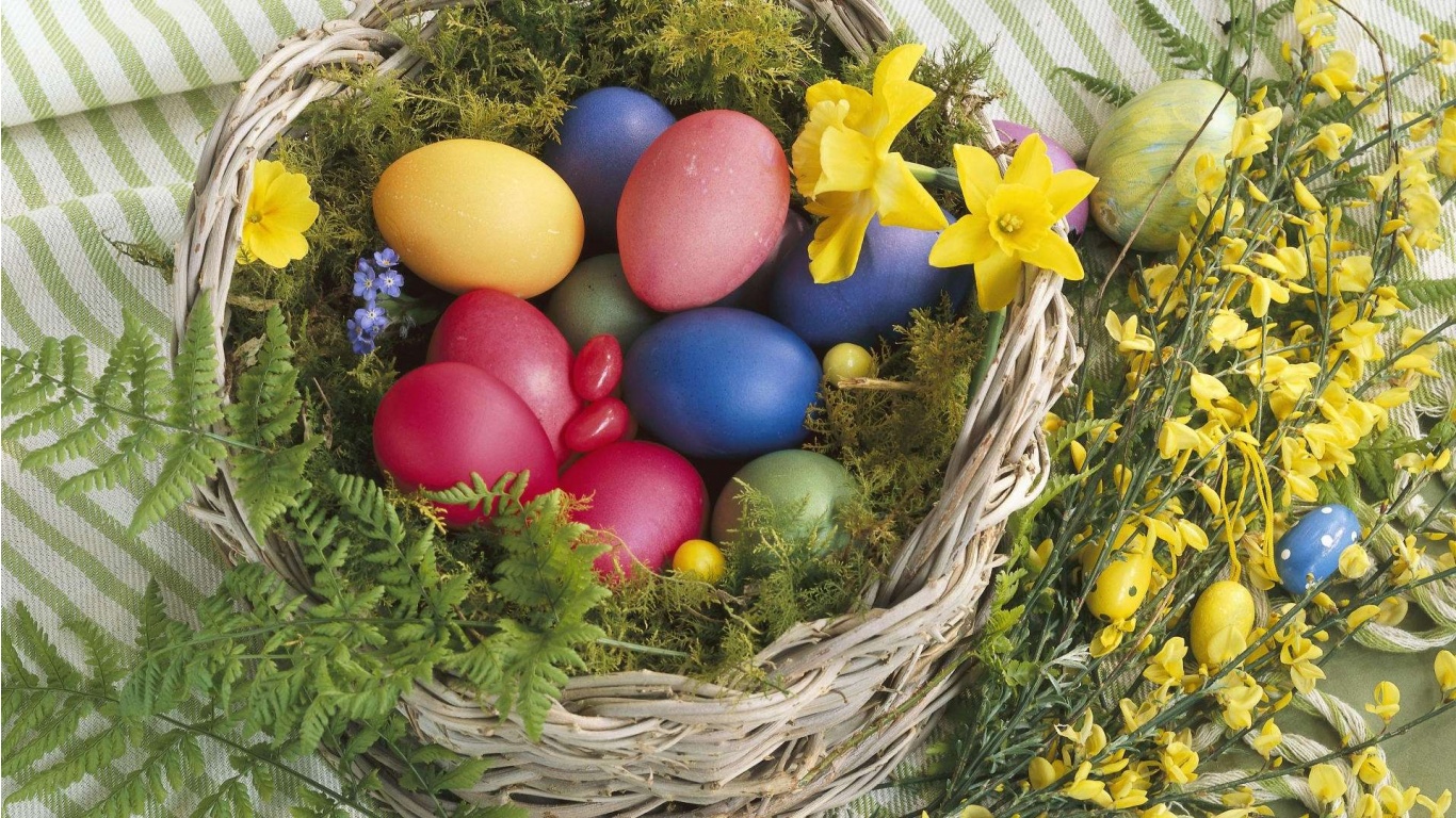 Colorful Nature Easter Basket X Close