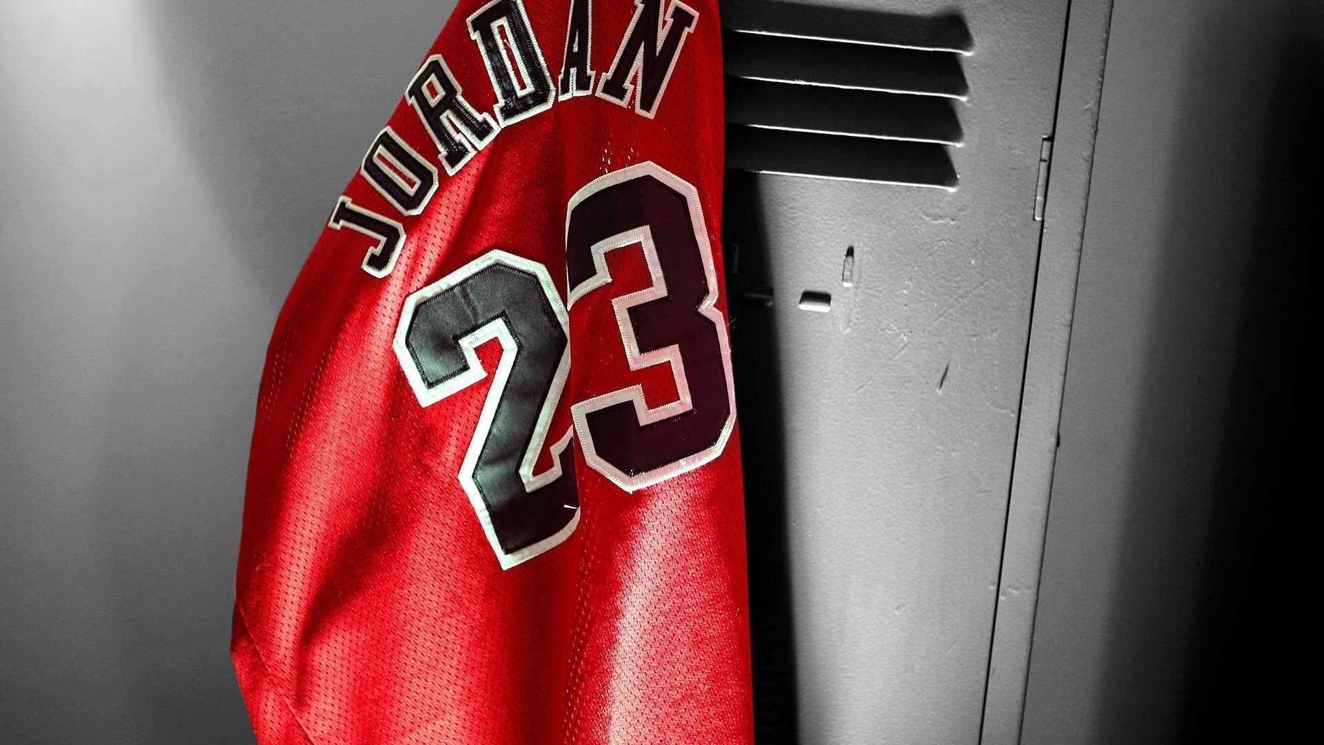 Michael Jordan Wallpaper T Shirt Basketball Locker Room