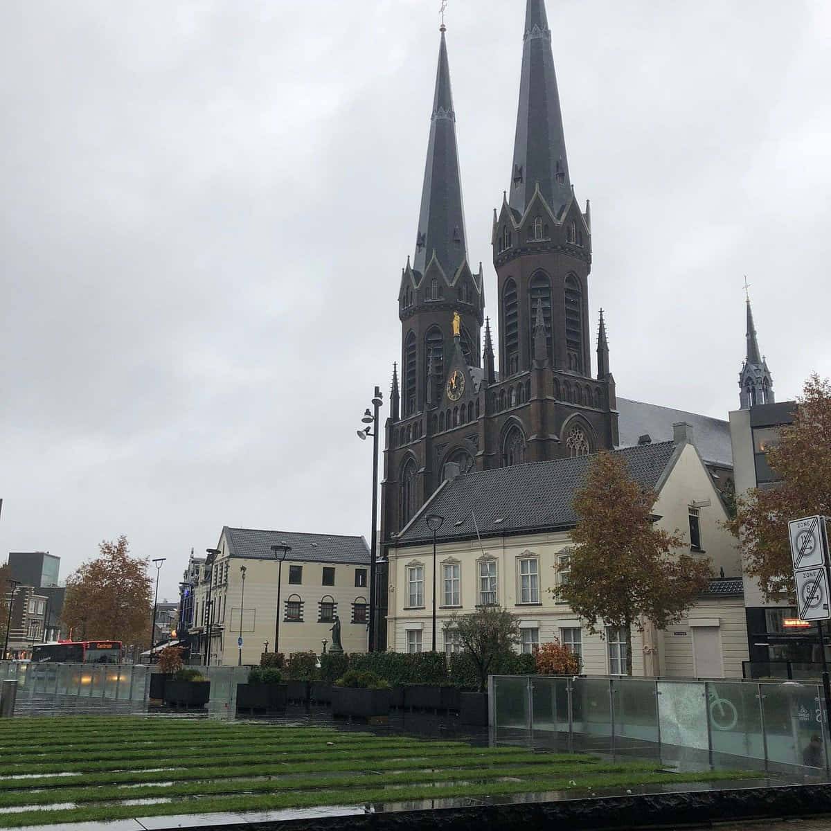 Tilburg Cityscapewith Church Towers Xyj1vc9om5eybako Wallpaper