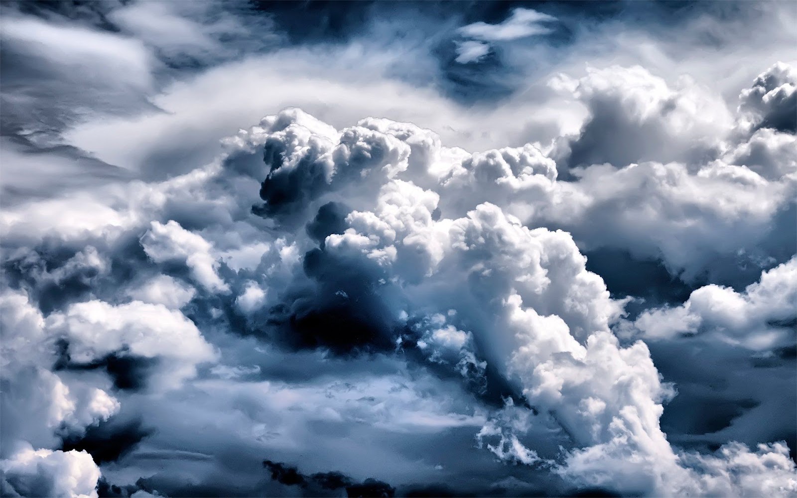Beautiful Clouds HD Wallpaper