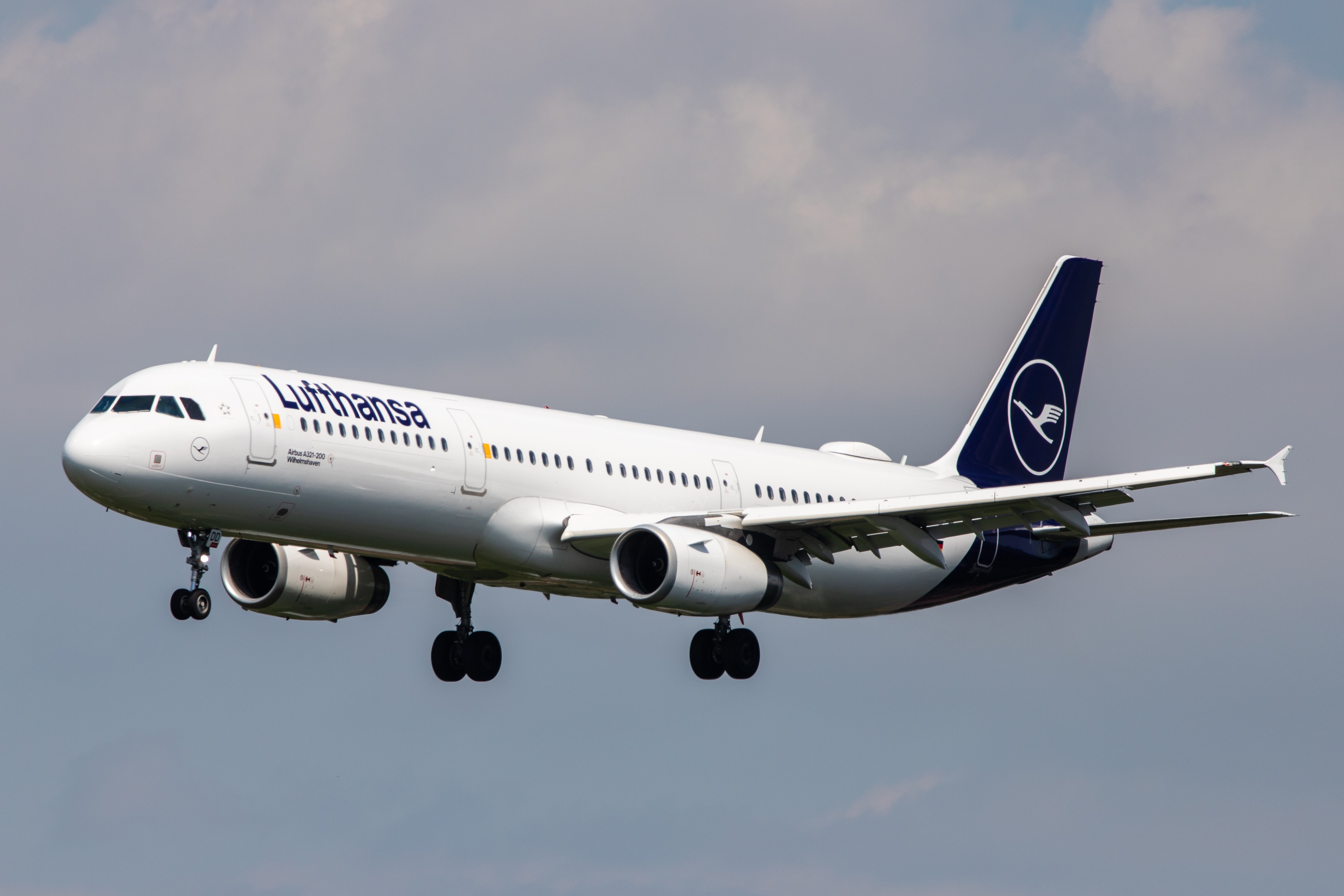 Airbus A321 Pictures Image