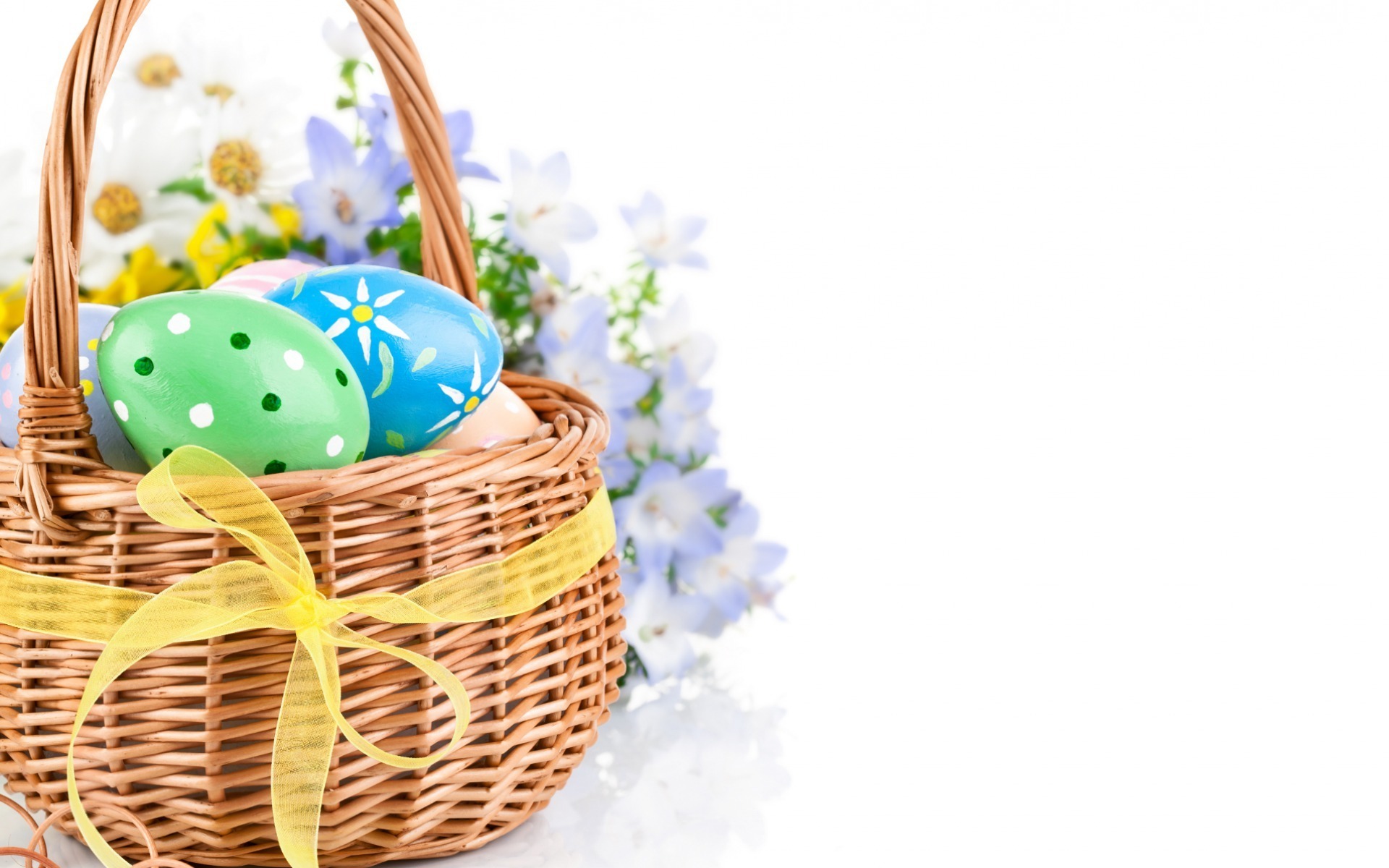 Holidays Easter Wicker Basket Eggs Ribbon Wallpaper