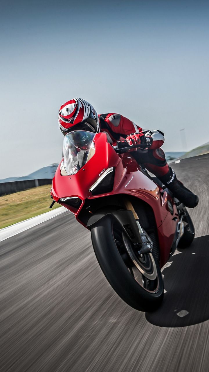 Ducati panigale v4 speciale 2018 racing bike 720x1280 720x1280