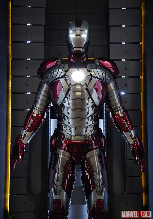 Superhero Science Fiction Wallpaper Iron Man Armor