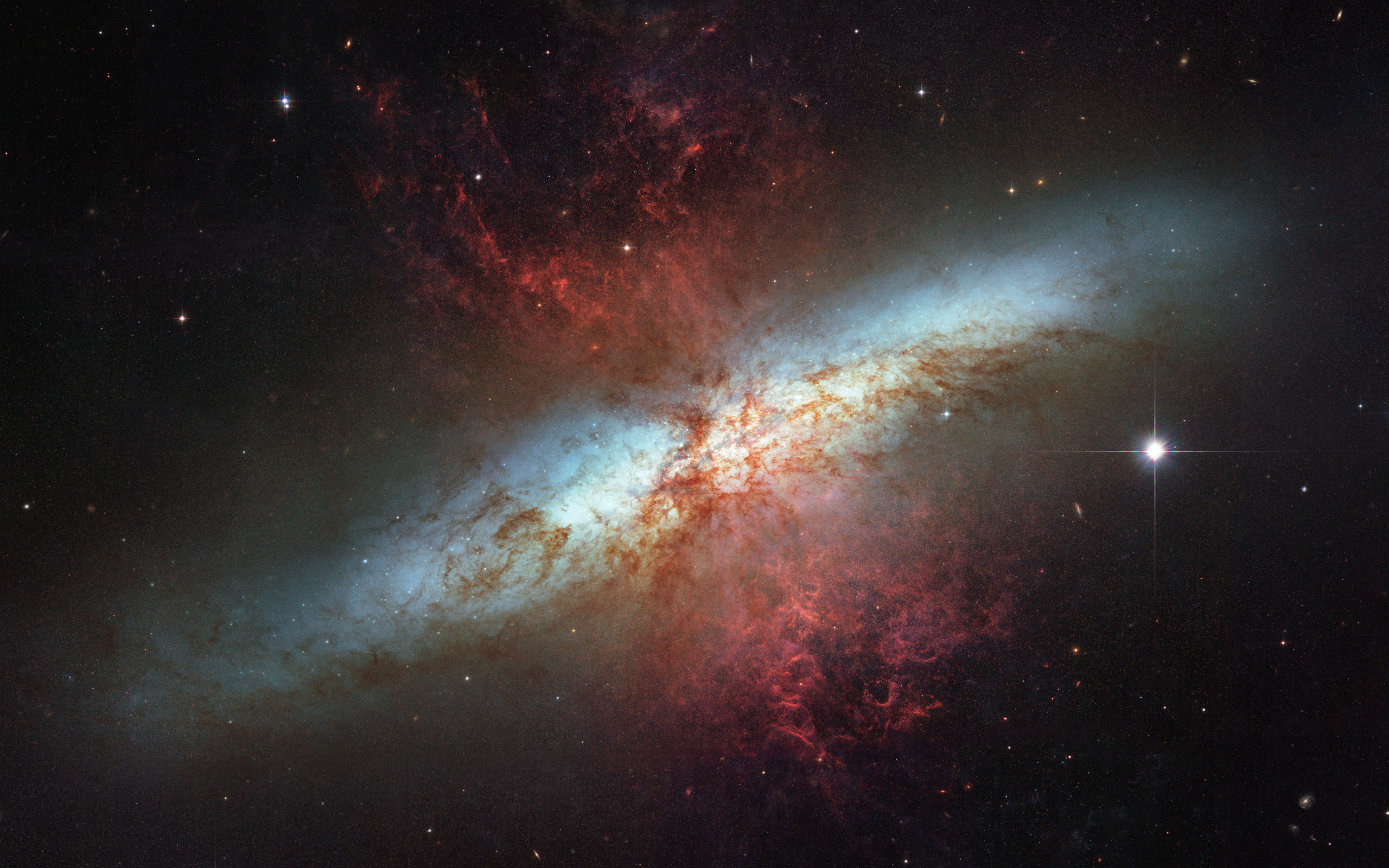 Starburst Galaxy Desktop Wallpaper