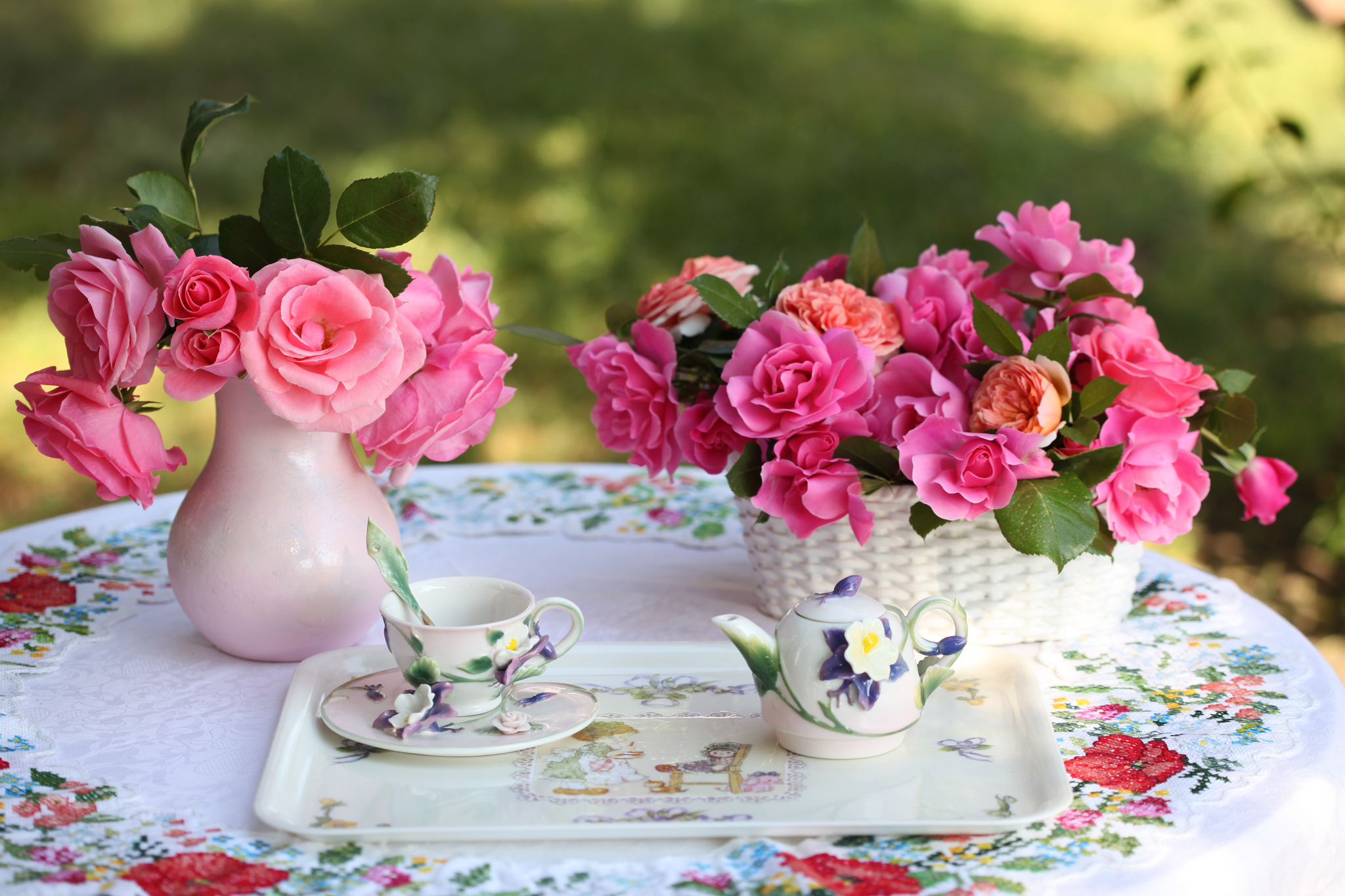 Wallpaper Rose Tray Cup Teapot Flowers