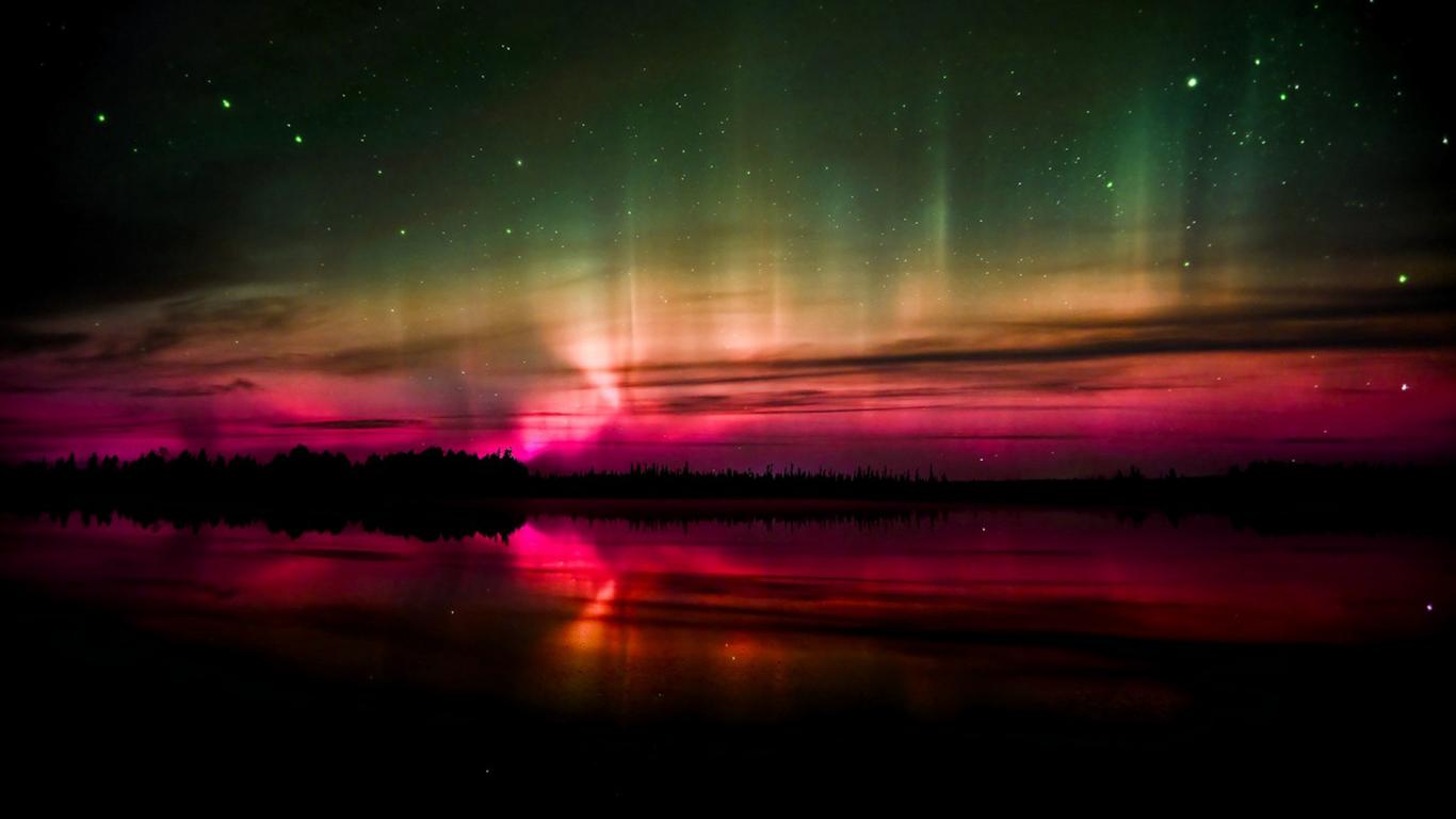 Featured image of post Sfondi Aurora Boreale Hd : Ecco la seconda collezione di sfondi per il desktop che sto per proporti, il tema è l&#039;aurora boreale.