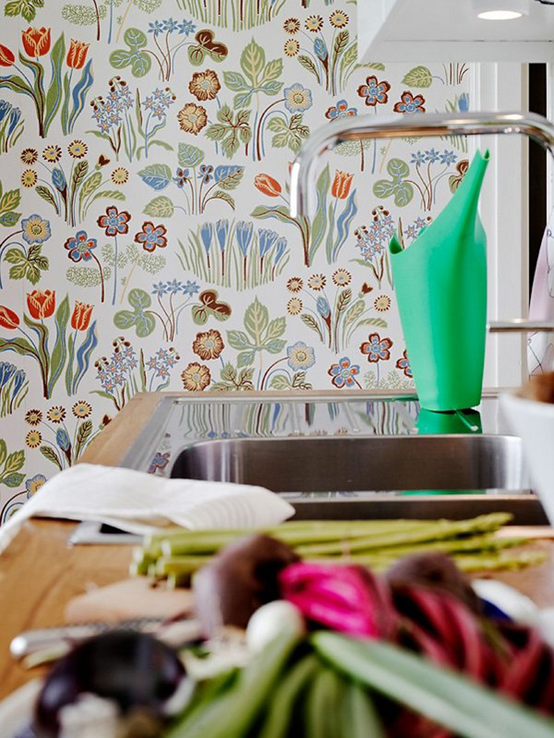 Scandinavian Style Floral Wallpaper Beauty In Apartment Design