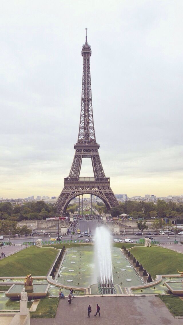 Eiffel Tower Wallpaper iPhone