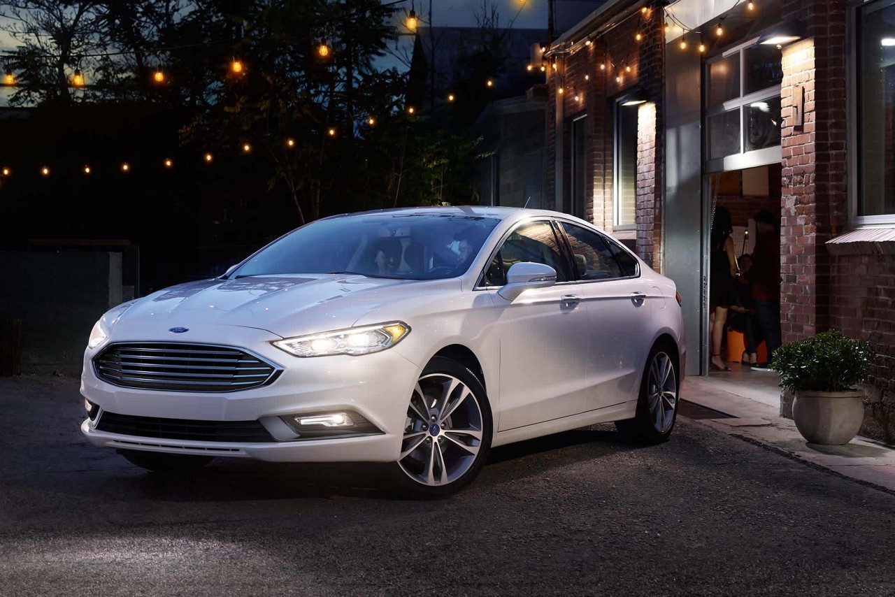 Ford Fusion White Color In Night HD Image And Wallpaper
