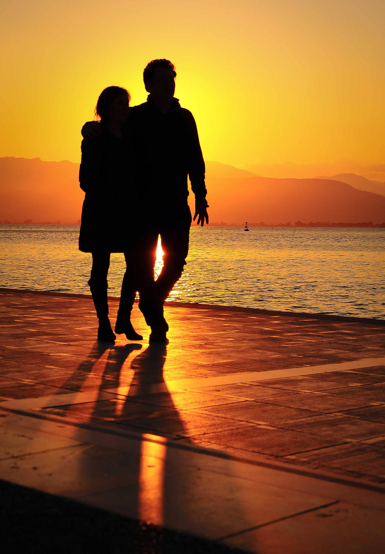 Love Story Picture Wallpaper