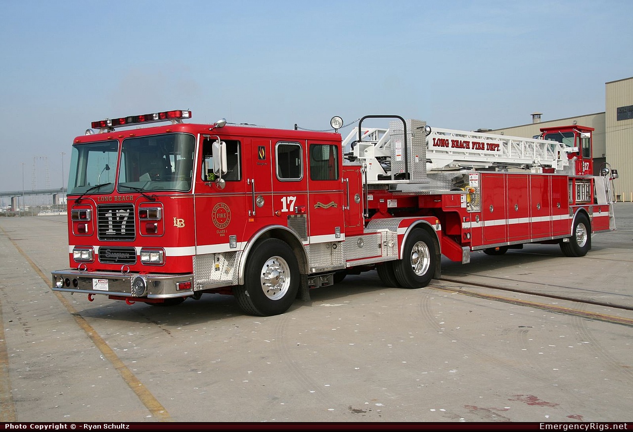 Long Beach Fire Department Truck 17