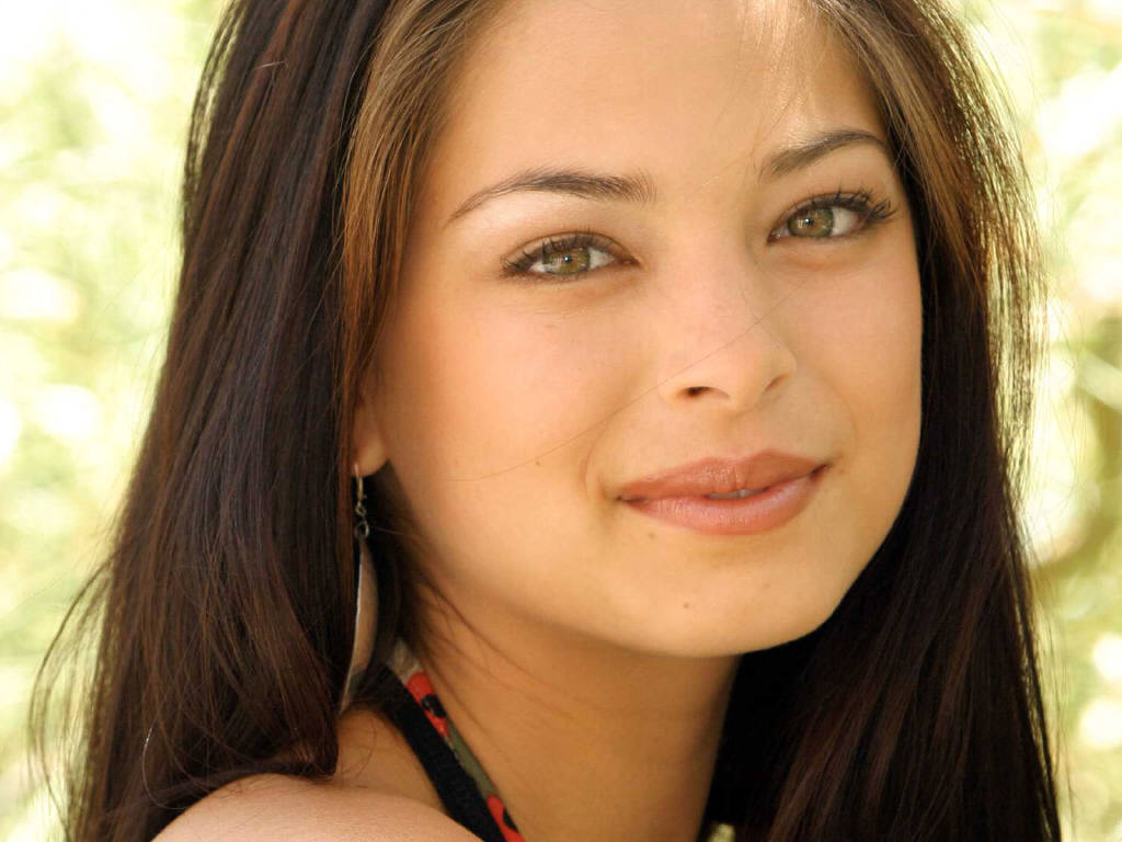 Kristin Kreuk Wallpaper Beautiful Pictures And