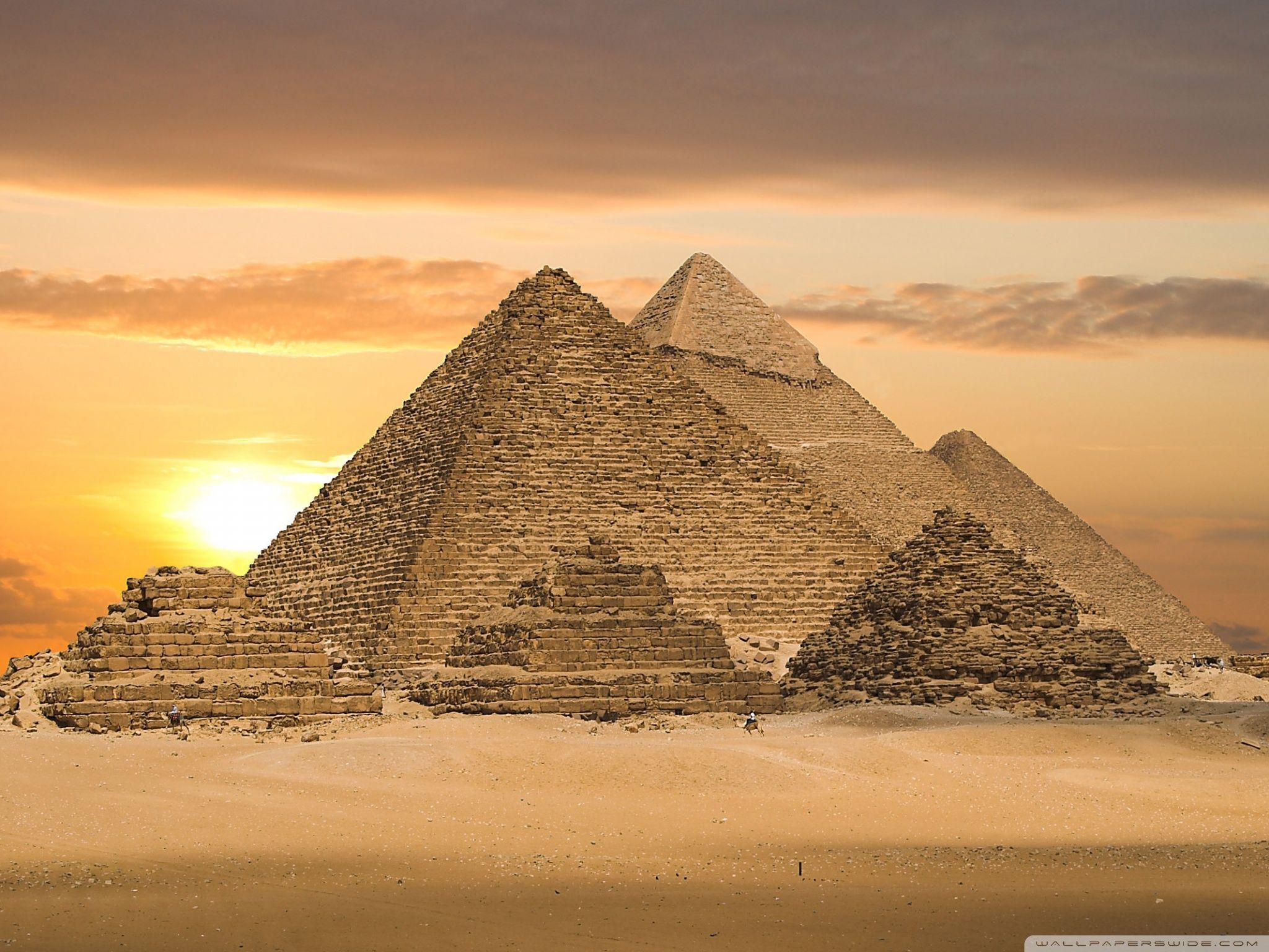 Egyptian Pyramids Wallpaper Top