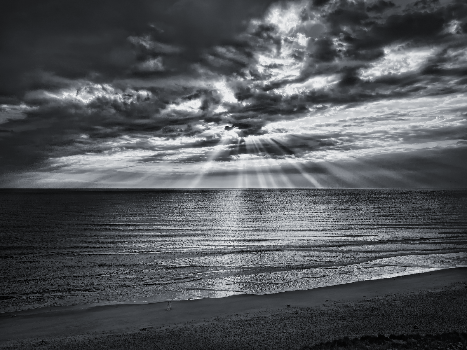 Black And White Beach Rays Of Light Wallpaper The Day In