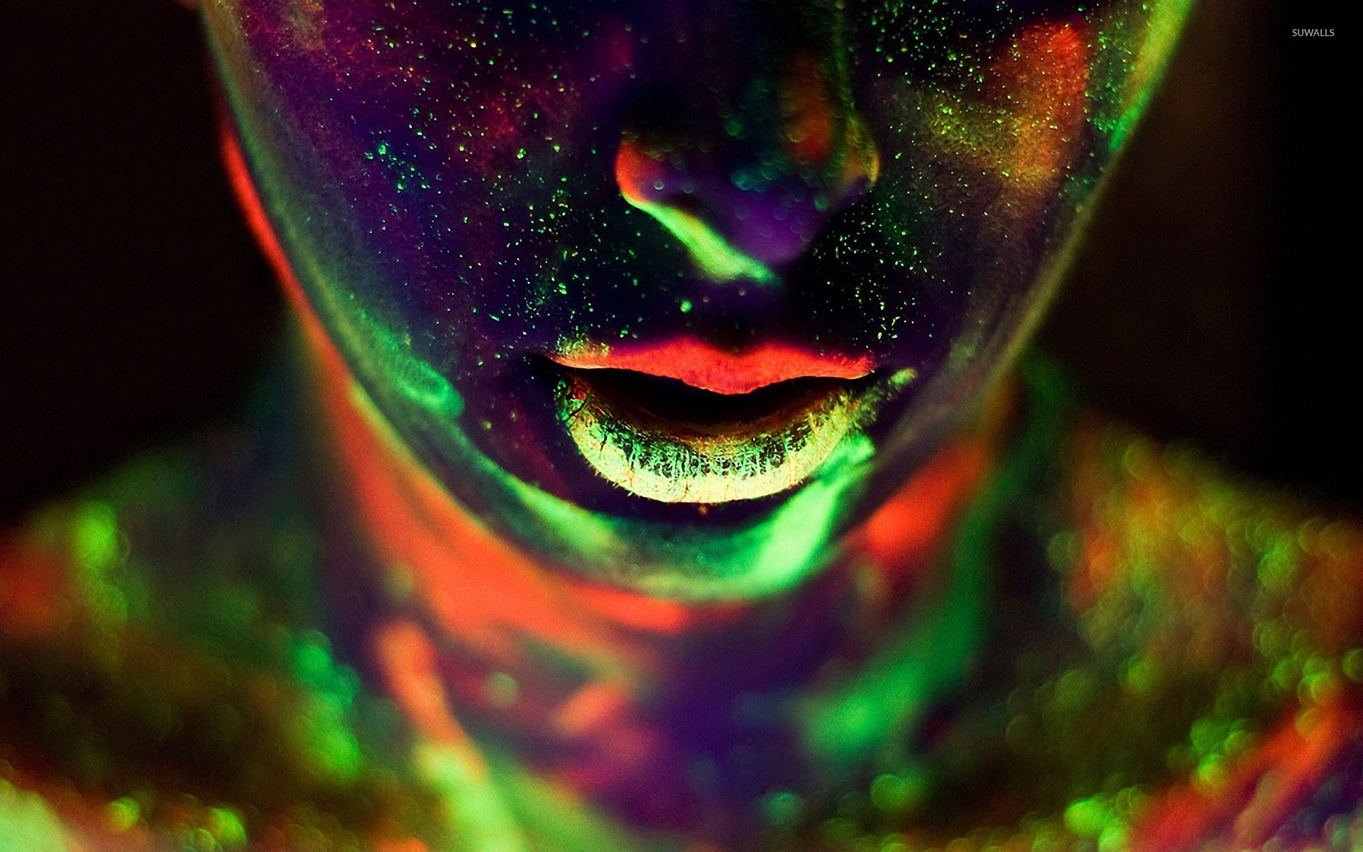 Glow In The Dark Wallpaper