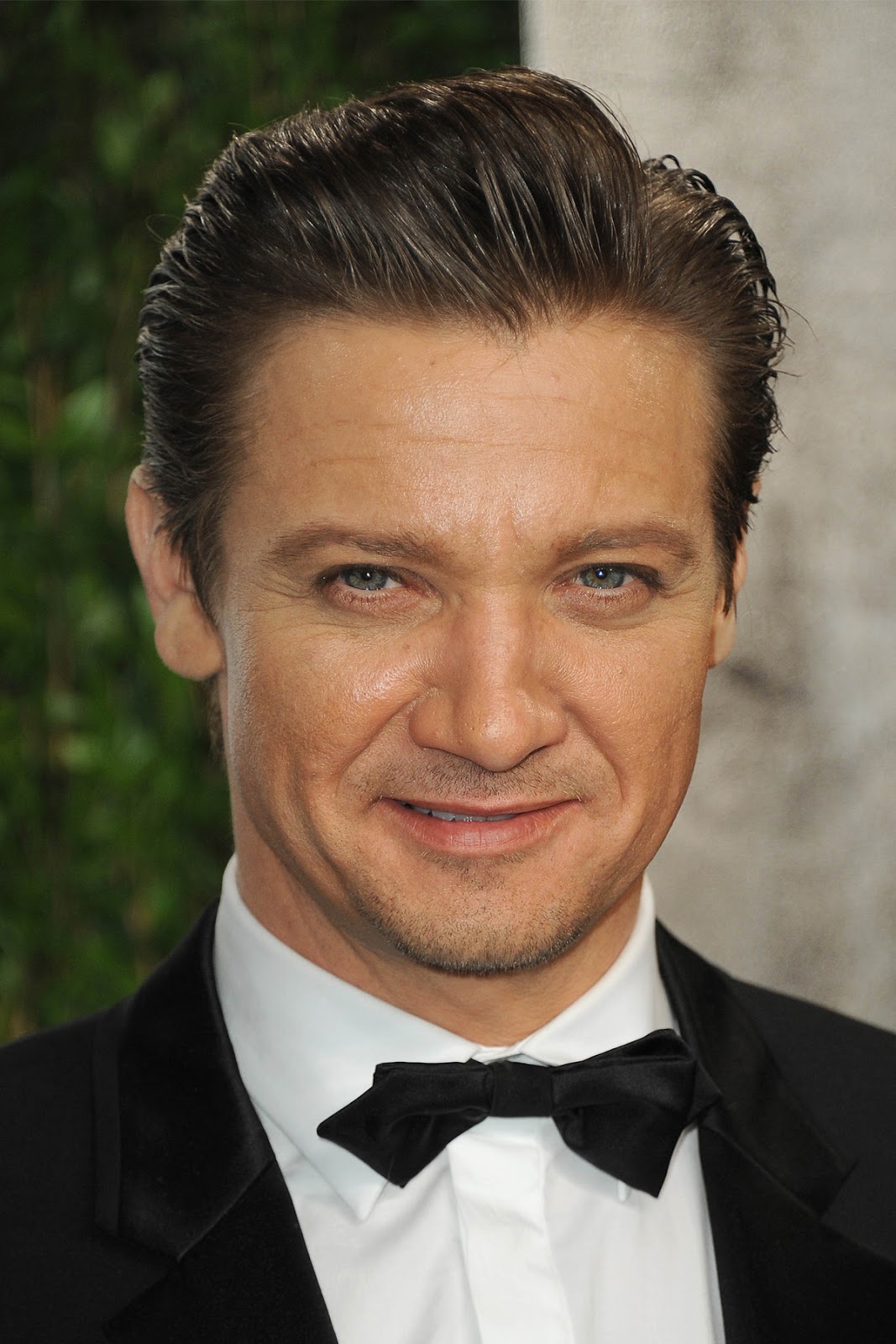 Jeremy Renner HD Wallpaper High Definition iPhone