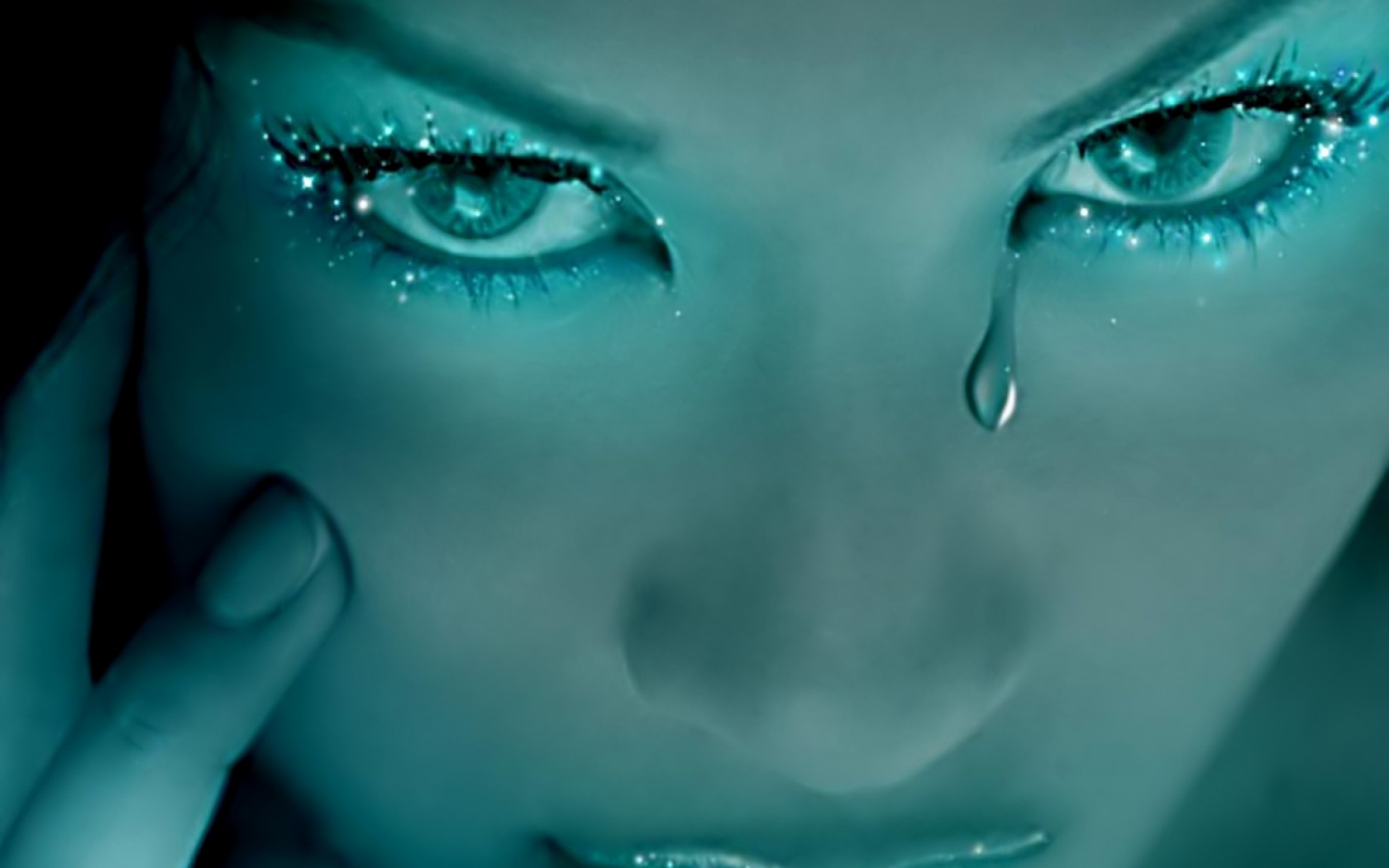 Tear Drop Glitter Eye Shadow Desktop Wallpaper