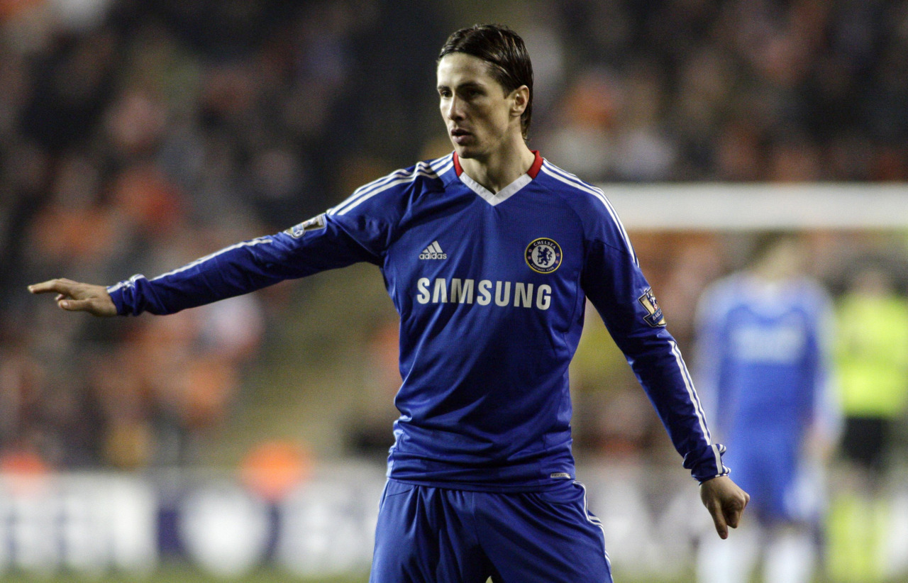 Football World Fernando Torres Chelsea Striker HD Wallpaper
