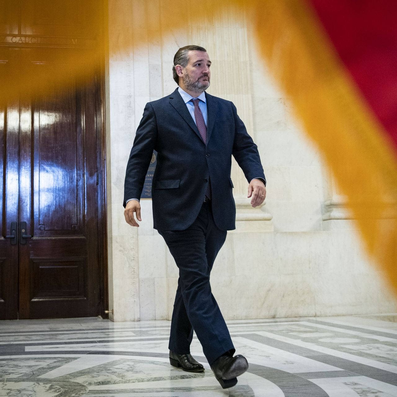 Whole Body Shot Of Ted Cruz 3psfs2wt1irnq796 Wallpaper