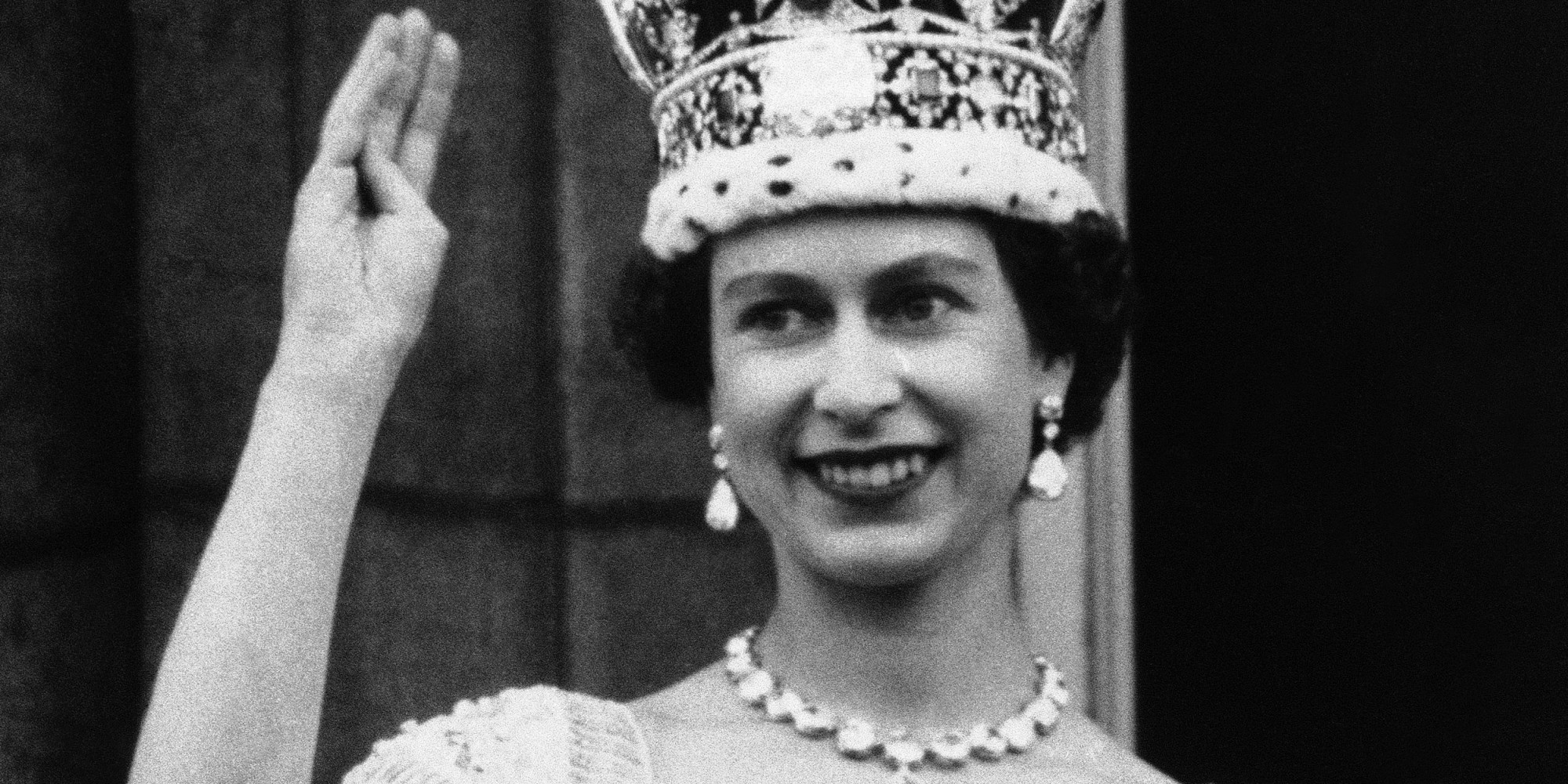 Queen Elizabeth Ii Photos A Look At Her Life Before The