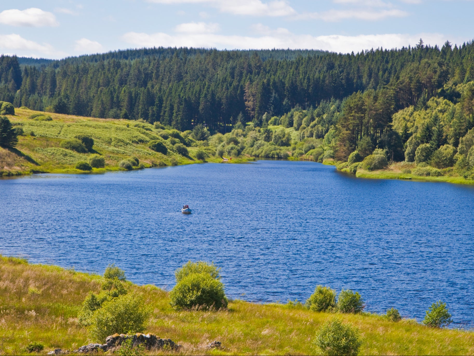 Lakes In The Uk That Are Perfect For Days Out Wallpaper