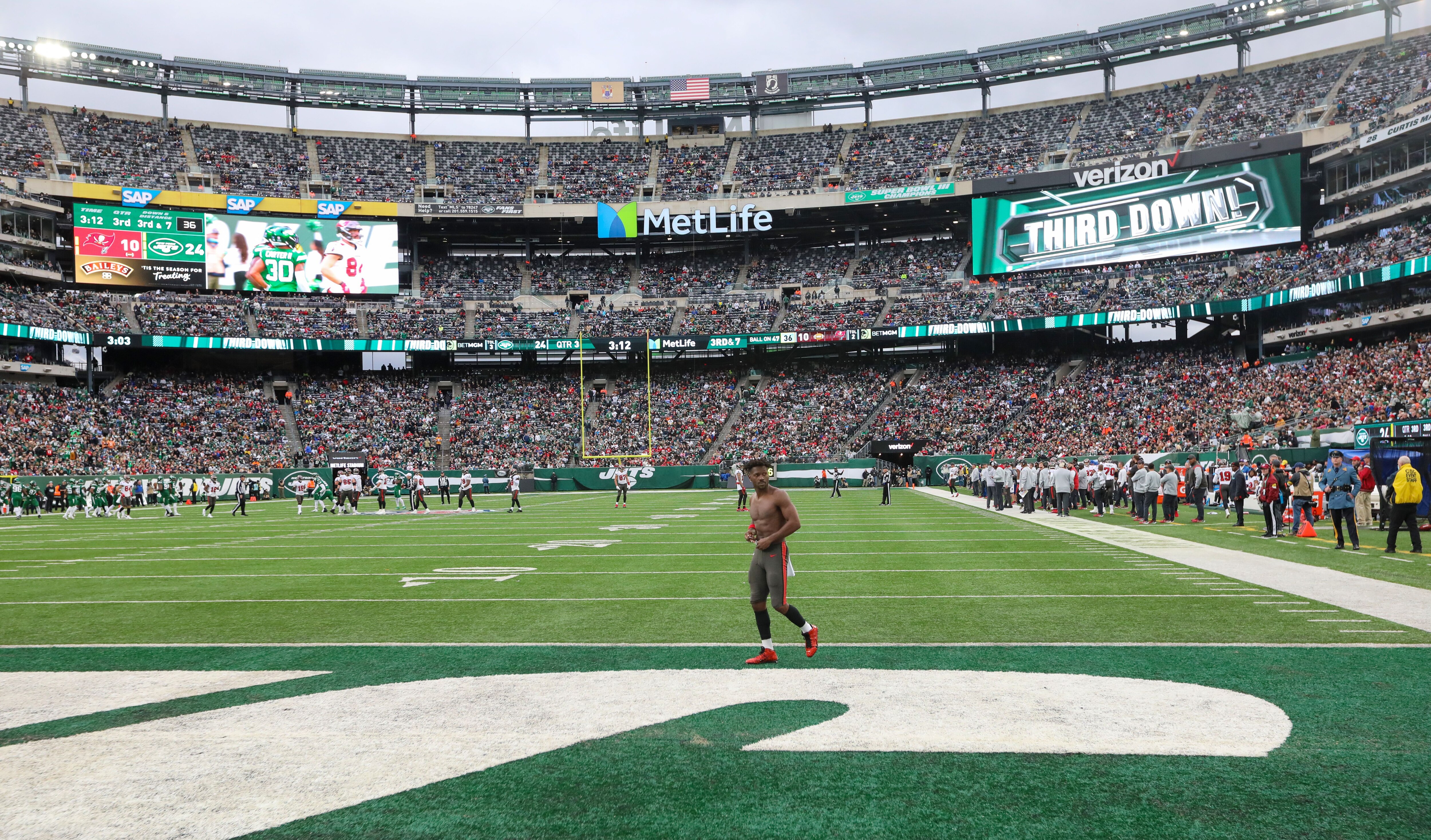 Nfl New York Jets Stadium From An Outside Lens Background, Metlife Stadium  Picture Background Image And Wallpaper for Free Download