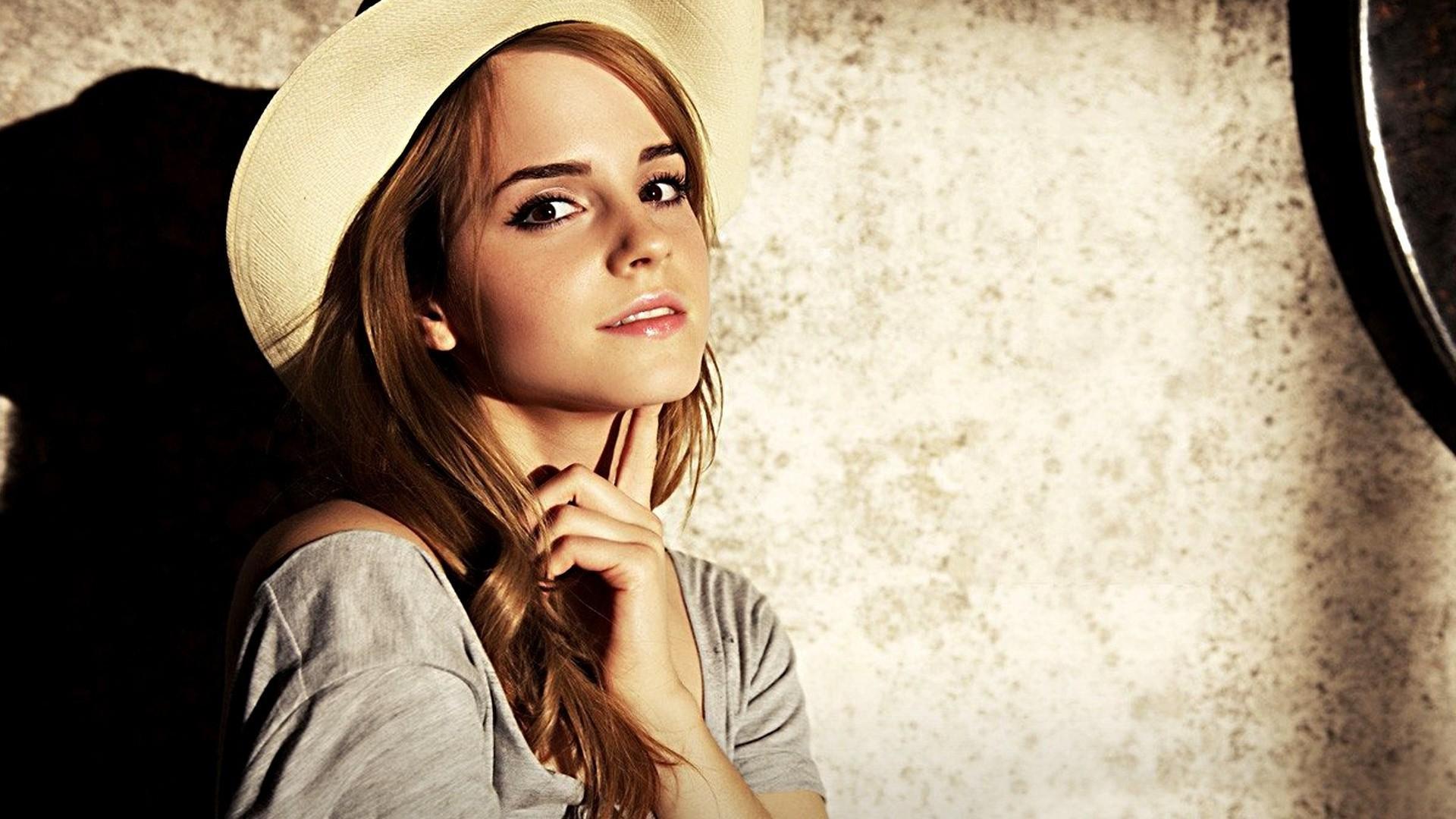 Emma Watson Celebrities HD Wallpaper Desktop