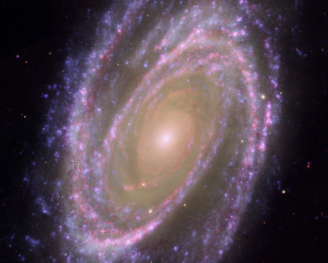 Hubble Galex Spitzer Posite Image Of M81 Esa