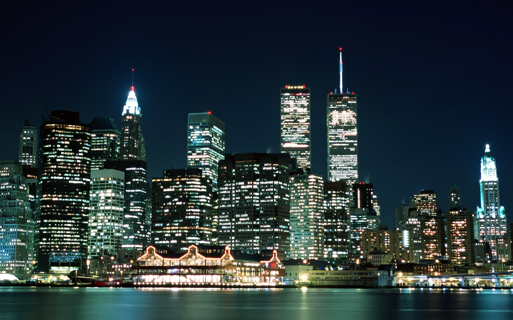Manhattan Skyline At Night wallpaper