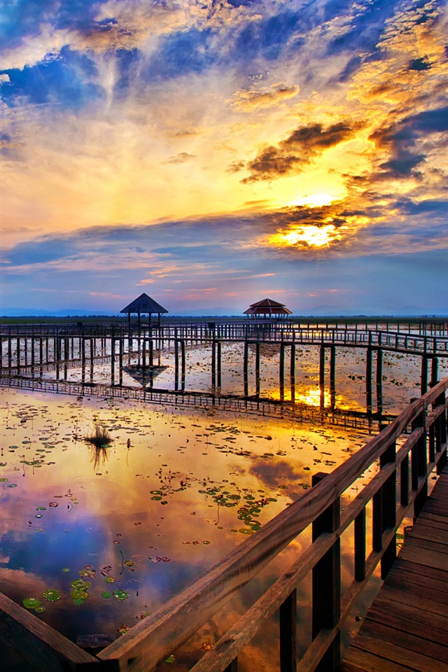 Historical Park Sunset Thailand Scenic Spots iPhone 4s Wallpaper