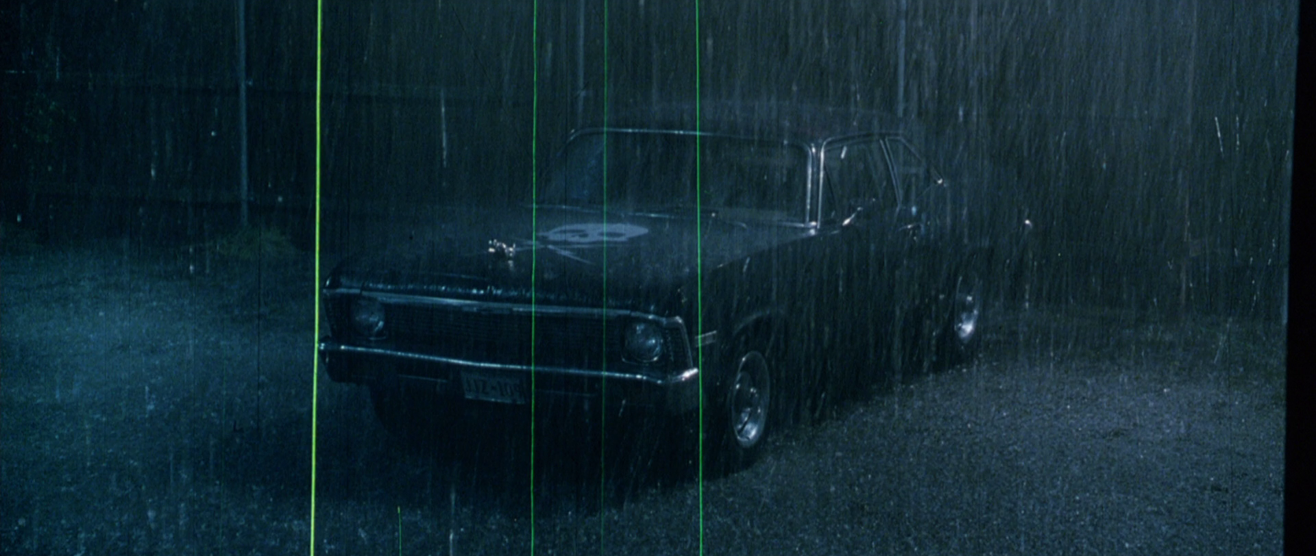 Машина под дождем