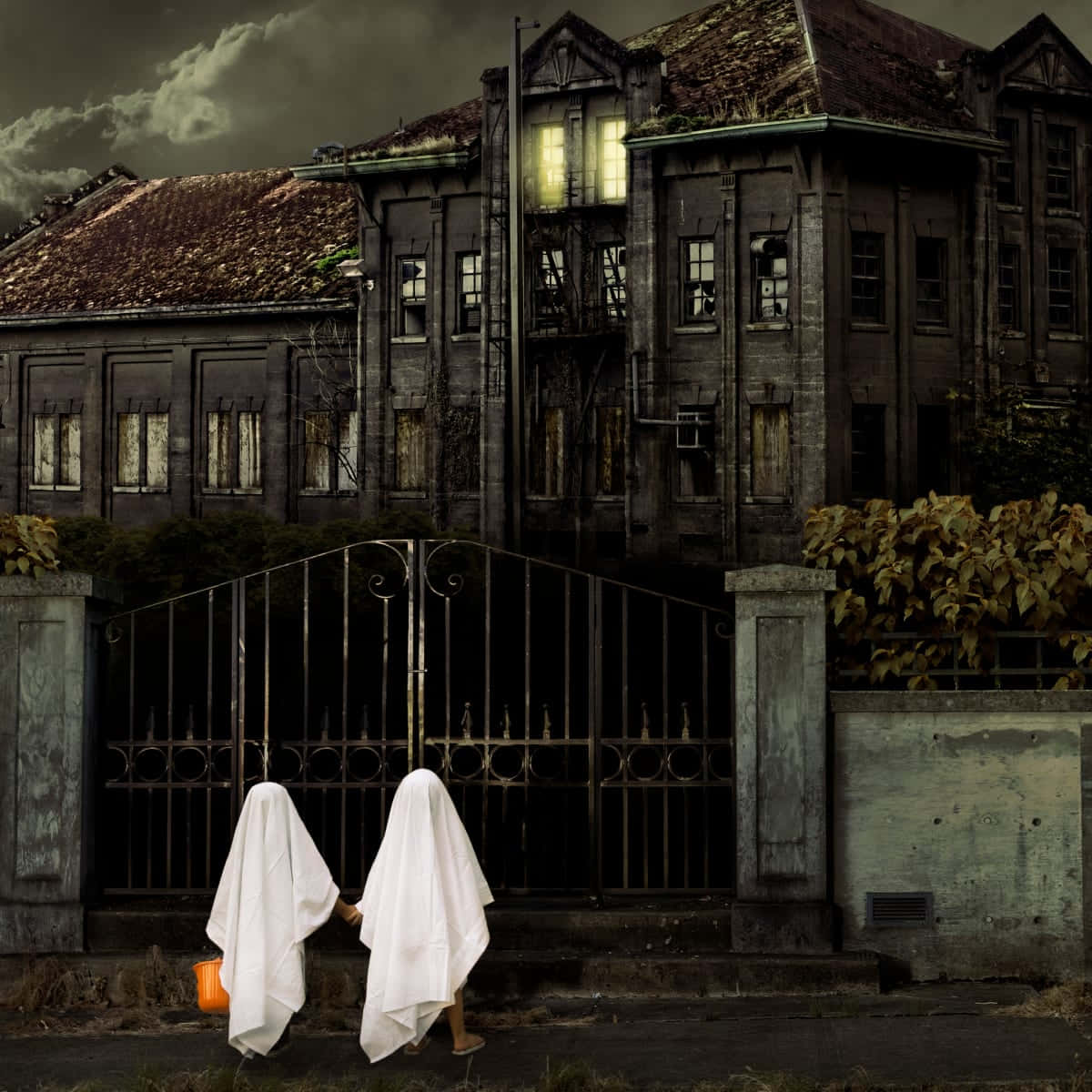 Haunted Mansion Picture Wallpaper