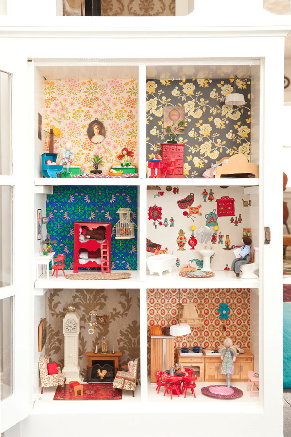 DIY Dollhouse Wallpaper - WallpaperSafari