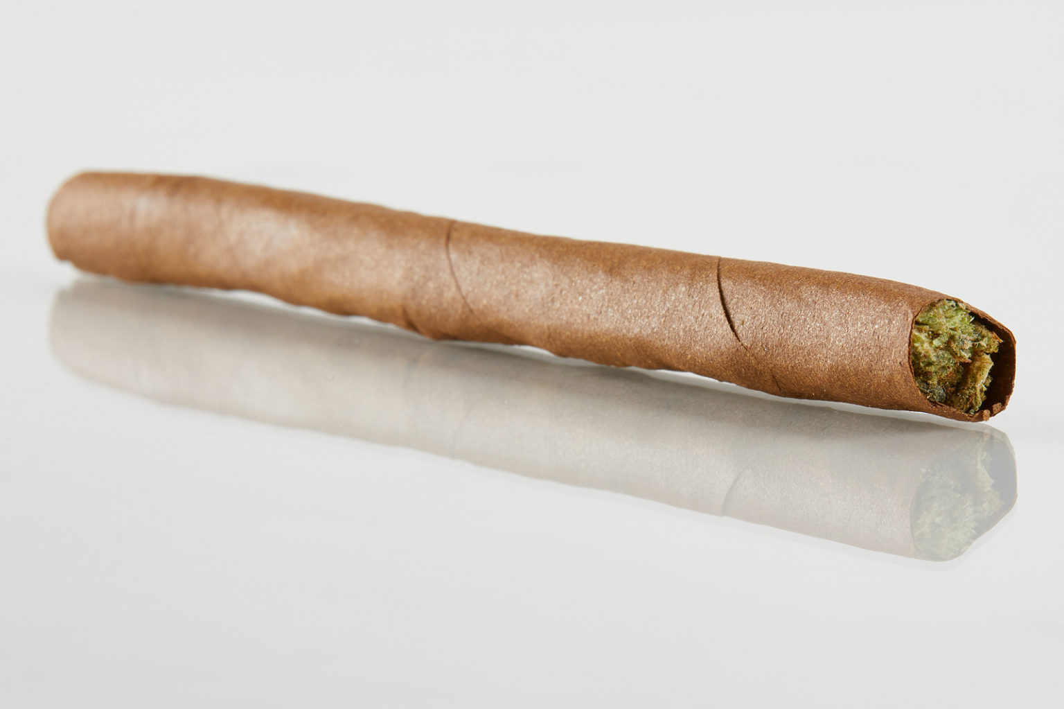 What Is A Blunt And Roll One Wallpaper