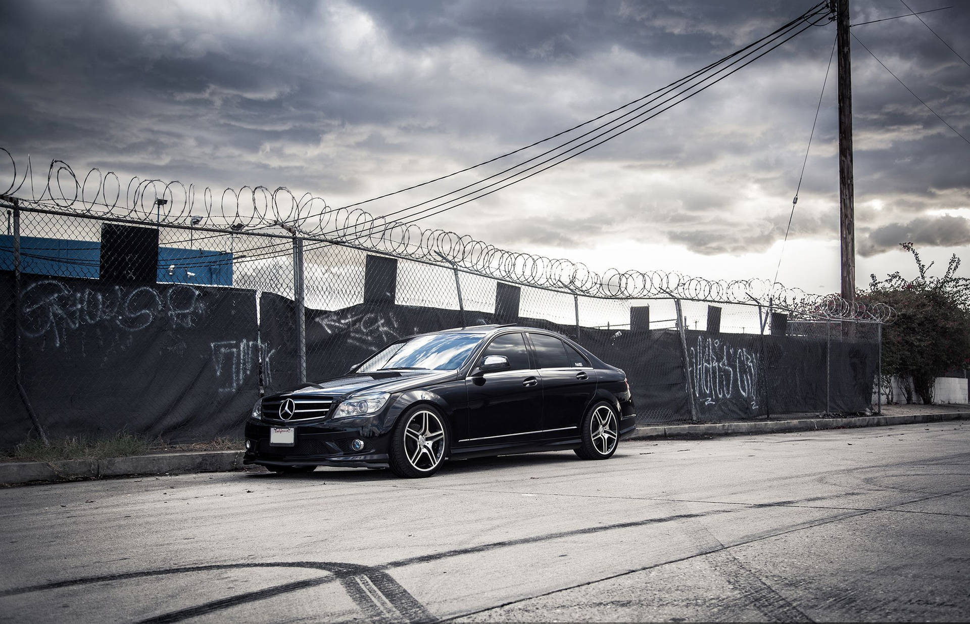 Mercedes Benz C300 Wallpaper