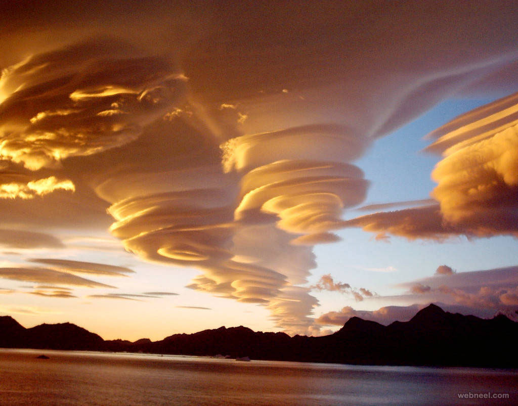 Stunning And Beautiful Clouds Photos Wallpaper