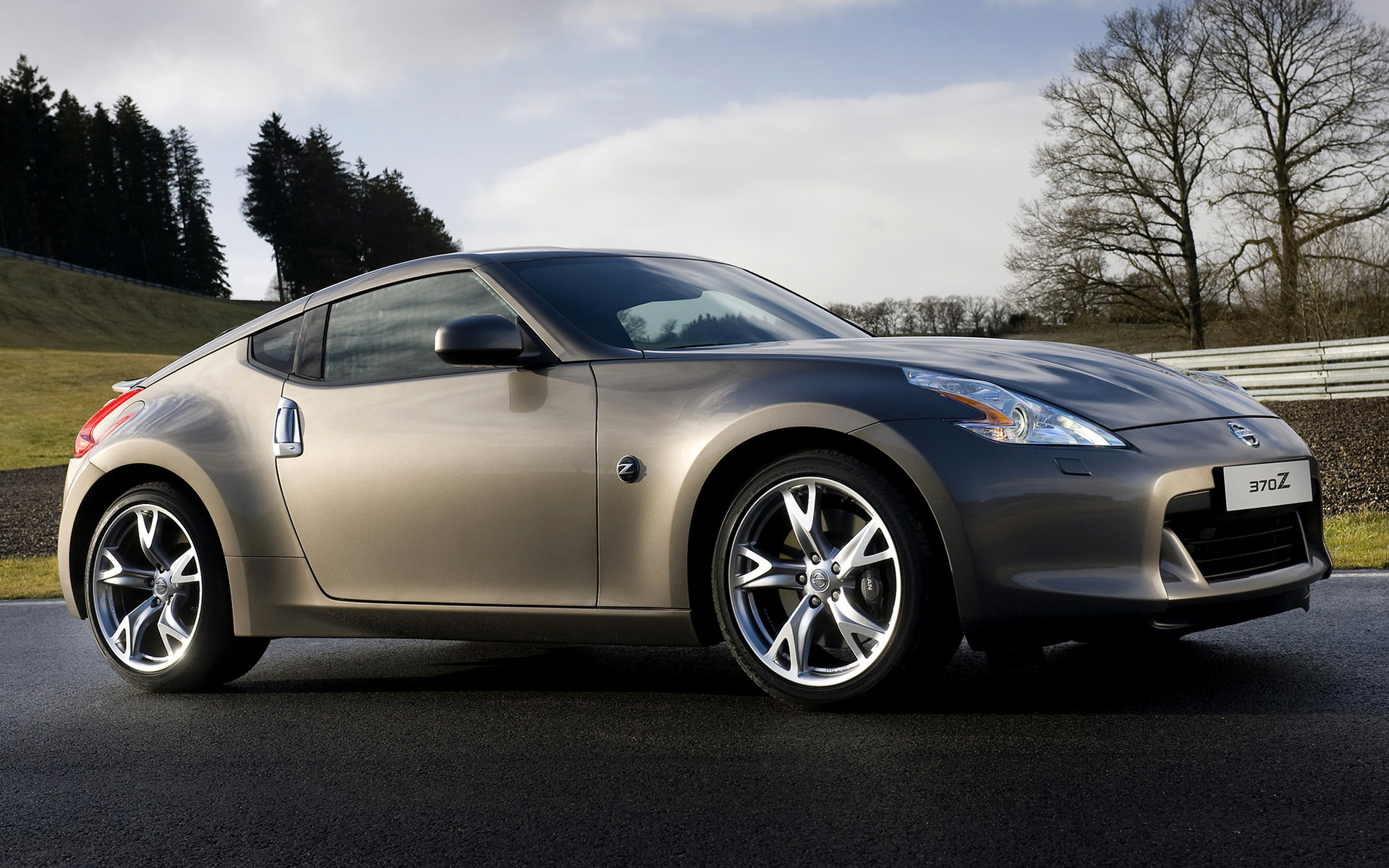 Nissan 370Z 2009 Wallpapers and HD Images 1920x1200