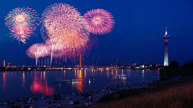 To Open FullHD Wallpaper Fireworks Duesseldorf Germany