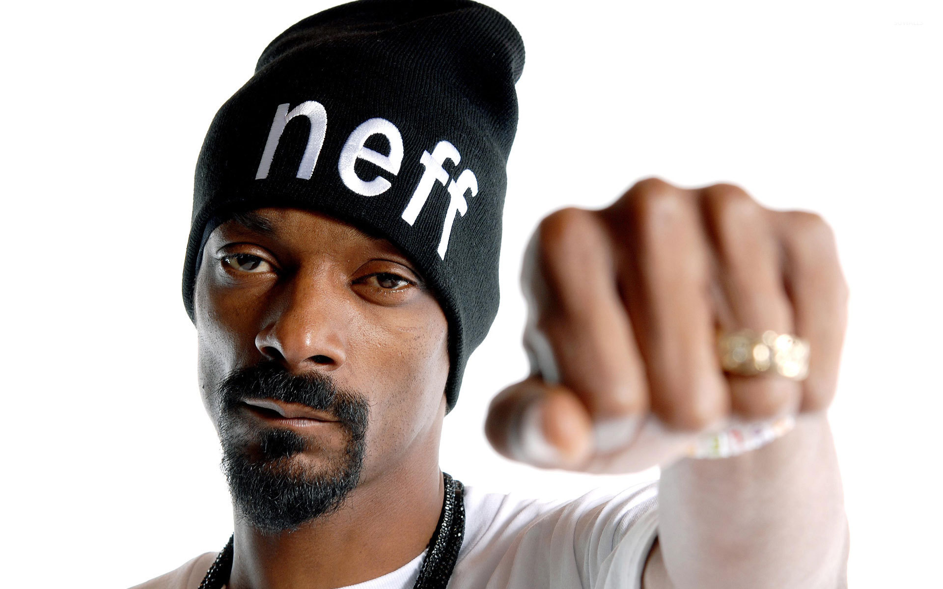 Snoop Dogg In A White T Wallpaper