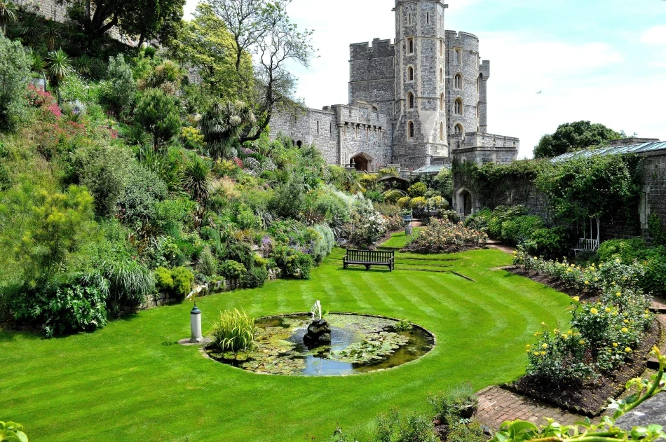 Windsor Castle Gardens Wallpaper