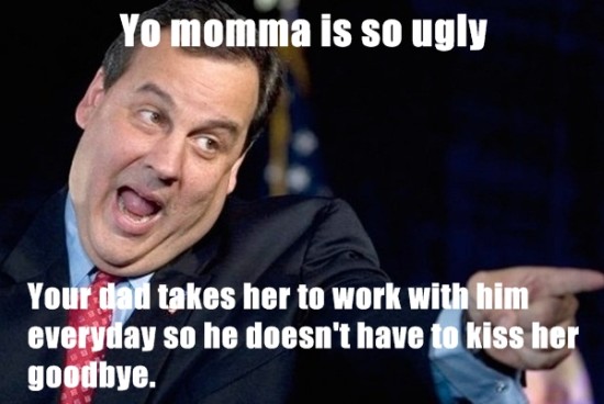 here are some extreme funny yo mama jokes