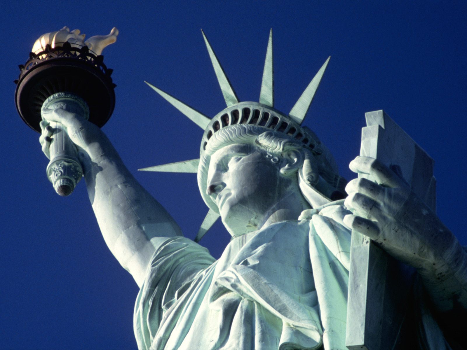 Statue Of Liberty New York City Wallpaper HD
