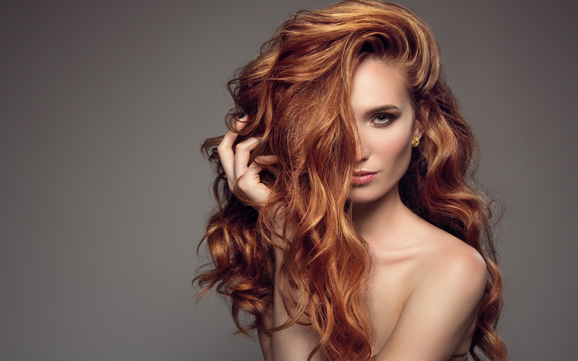Picture Redhead Girl Model Hairstyle Hair Girls Glance