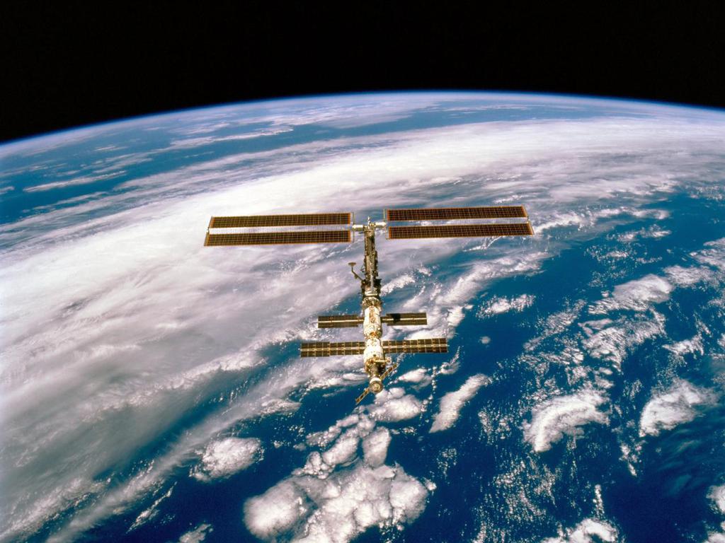 Free Wallpapers International Space Station Wallpaper