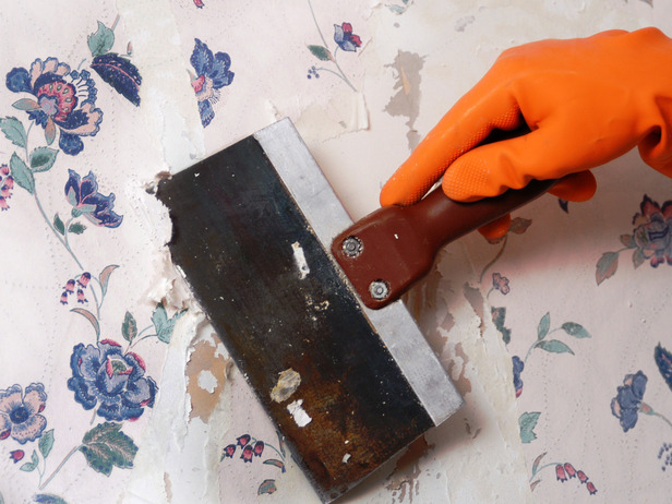How to Remove Wallpaper Using Solvents or Steam how tos DIY 616x462