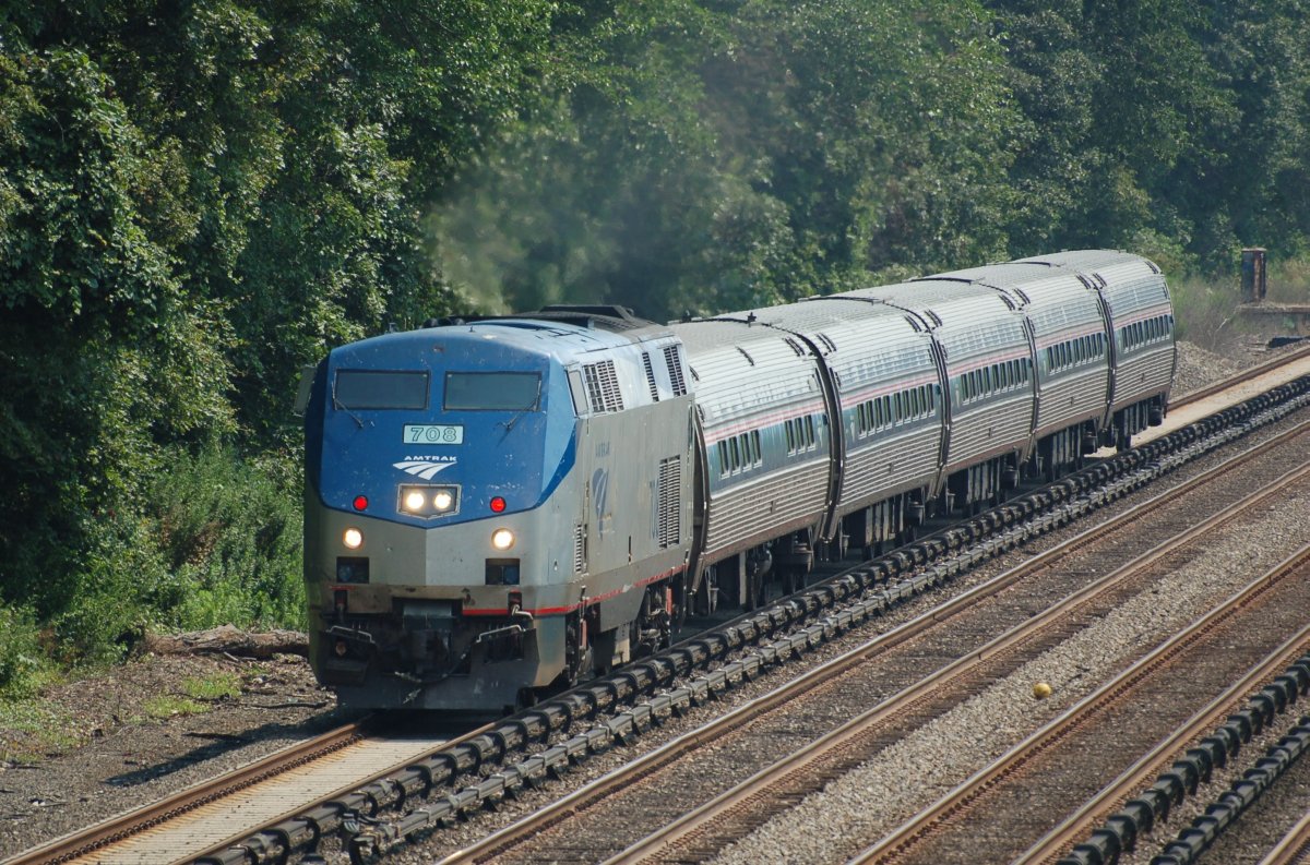 Amtrak P32acdm Riverdale Train Ethan Allen Express