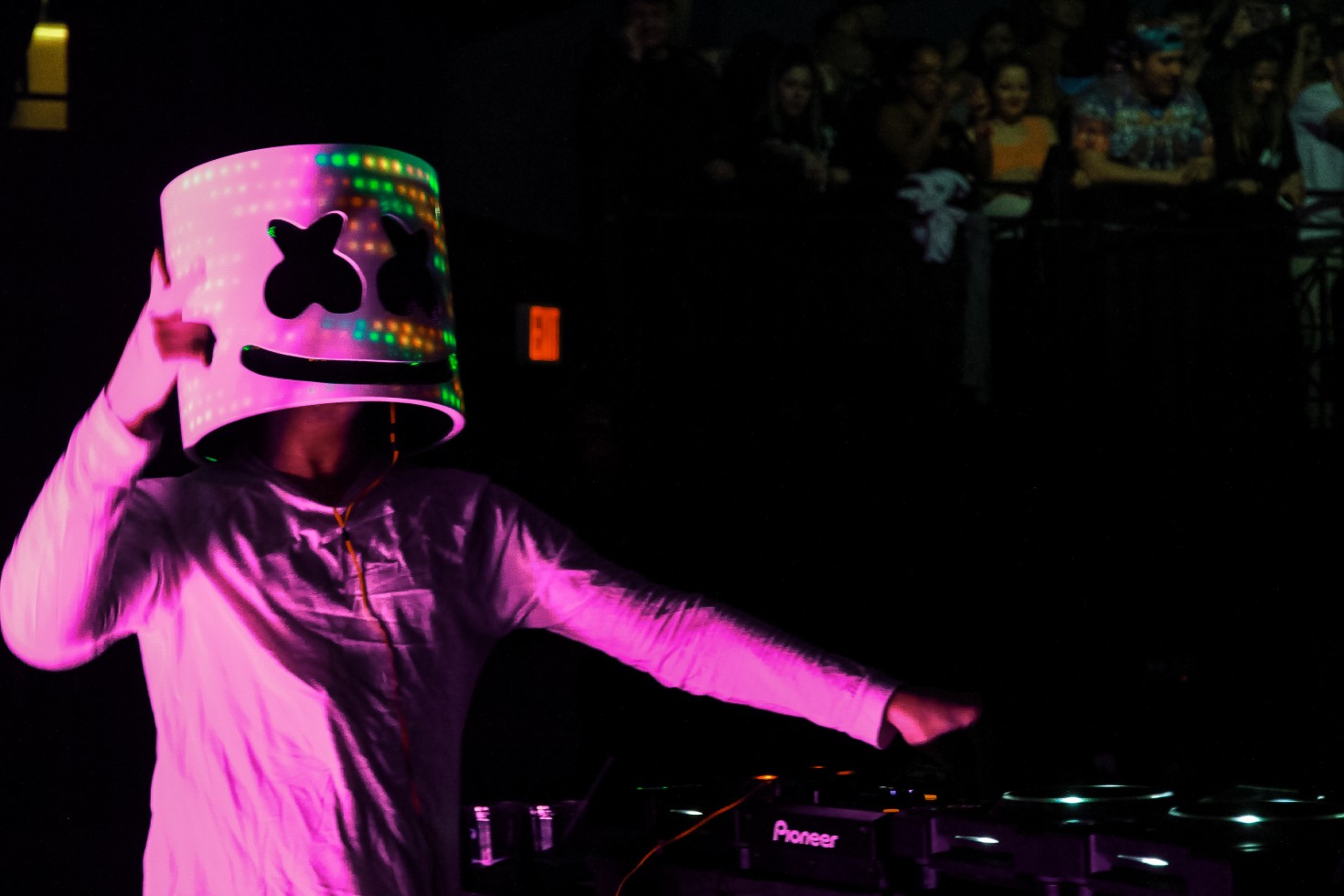 Free download Photo Gallery Marshmello At 930 Club [1470x980] for ...