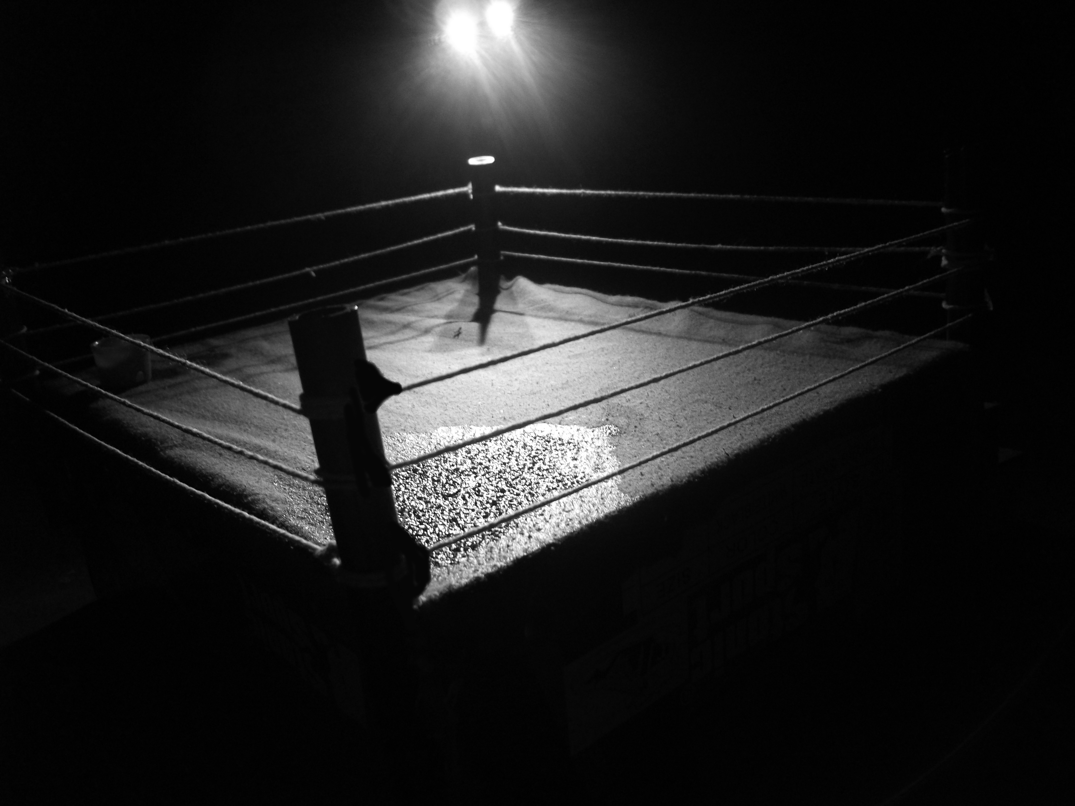 Displaying Image For Boxing Ring Background