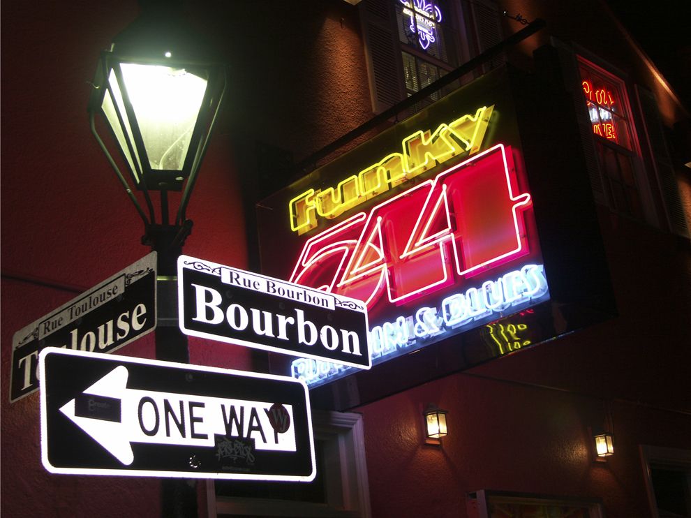 Photo Bourbon Street Sign